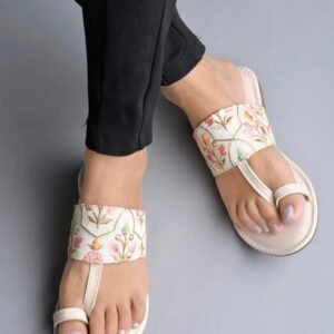 SHOETOPIA Embroidery Toe-Ring Flat Sandals